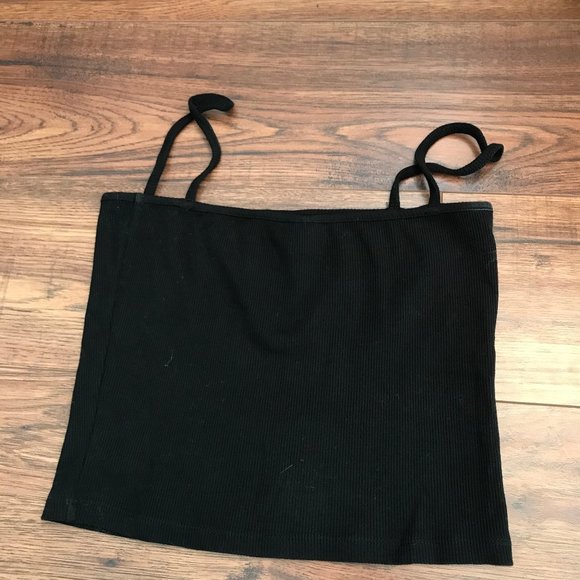 Simple black tank - Picture 1 of 1